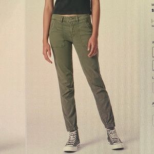 Mavi Ivy Slim Cargo Pants in Loden